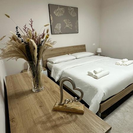 Ferienwohnung Edens House Con Parcheggio Privato Gratuito Rapallo Exterior foto